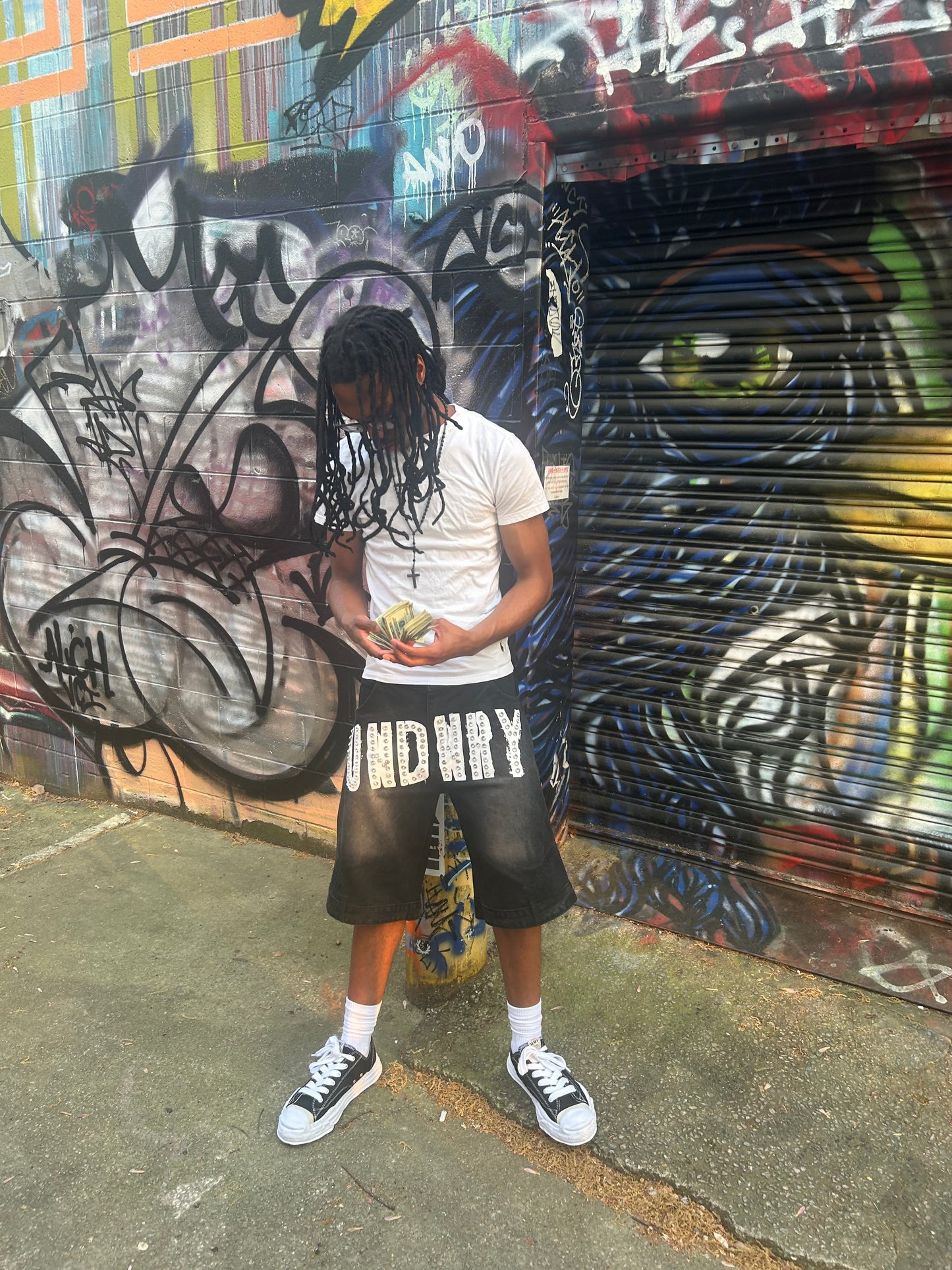 BLACK UNDNRY GEMSTONE JORTS